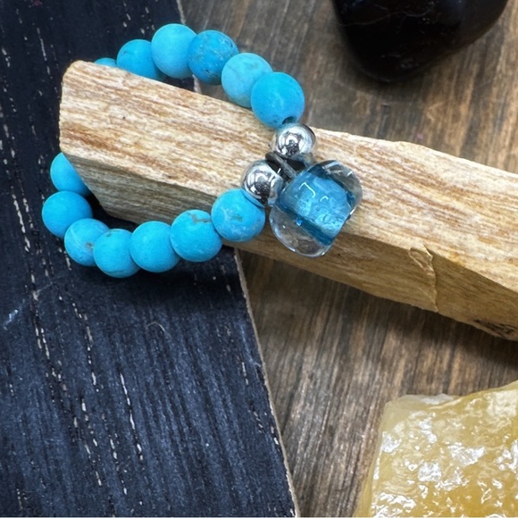 turquoise beaded gem ring infinity band charms - Picture 1 of 7
